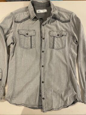 BKE Men's Light Gray Button-Down Shirt with Contrast Stitching